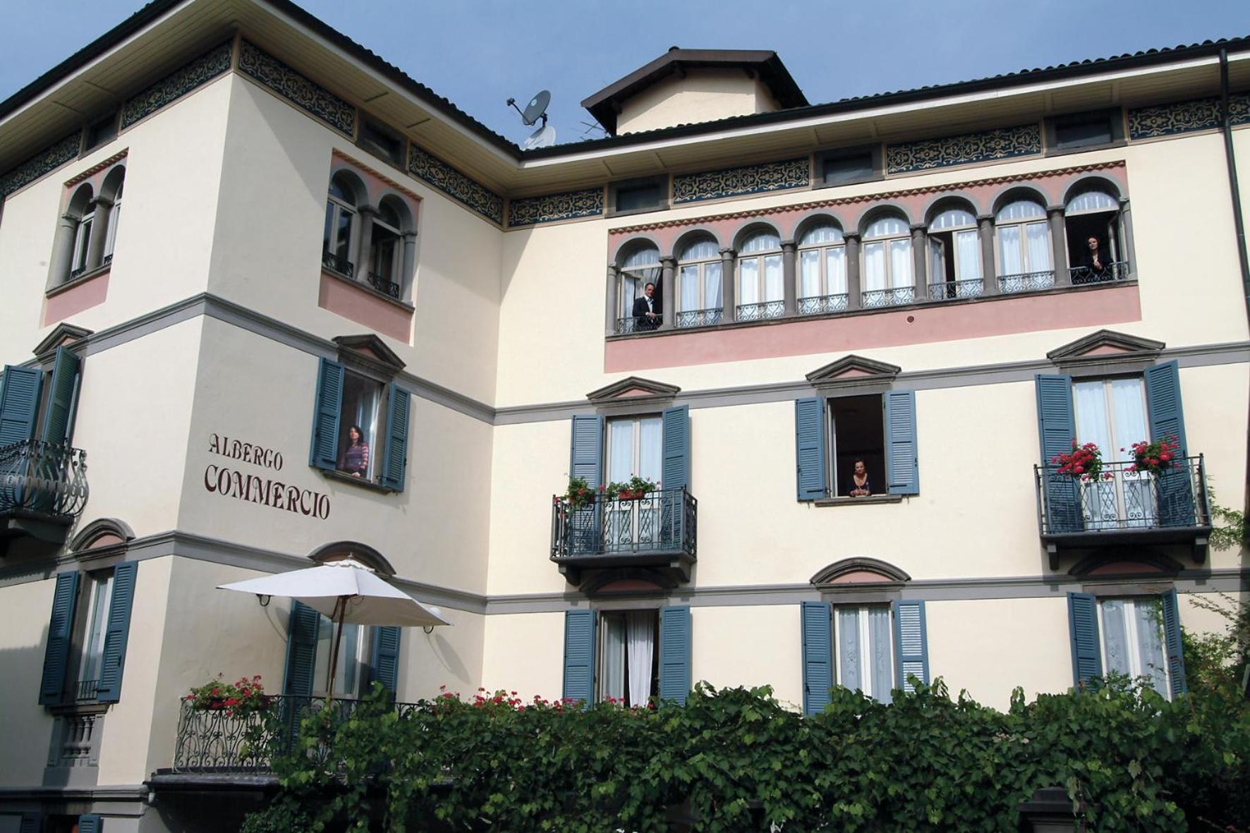 Albergo Commercio - Ristorante Mas-Ci Clusone Esterno foto